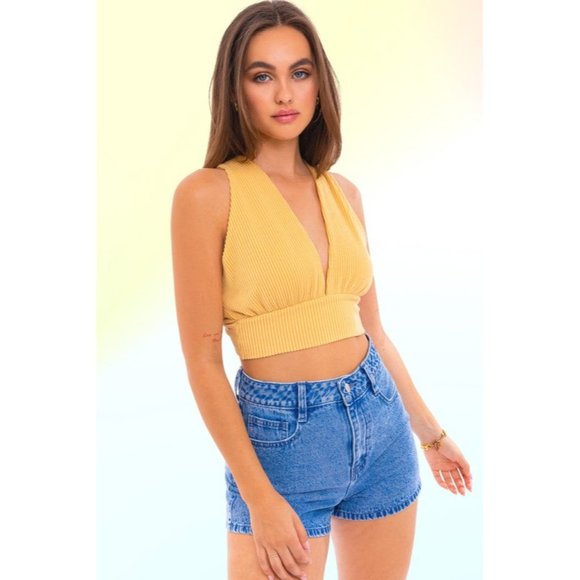 LE LIS BACK TIE CROP TOP SLEEVELESS - Picture 2 of 4